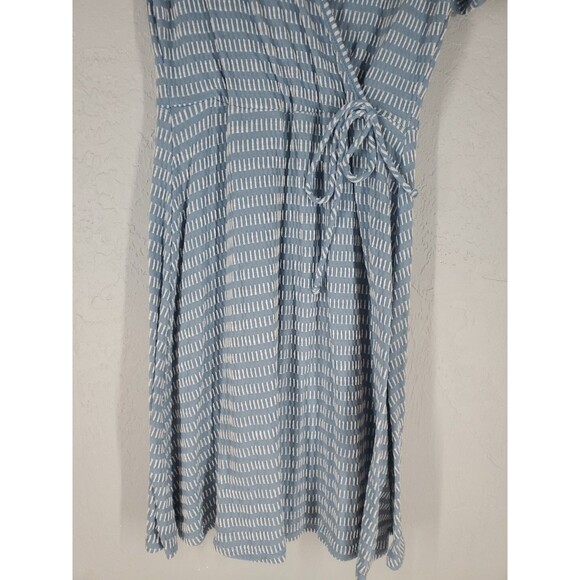 Caution To The Wind Blue White Faux Wrap Mini Dress Size Large - Picture 3 of 5